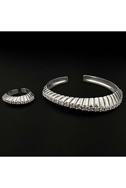 Generic Bracelet with a ring featuring a diamond and zircon stone in a silver...