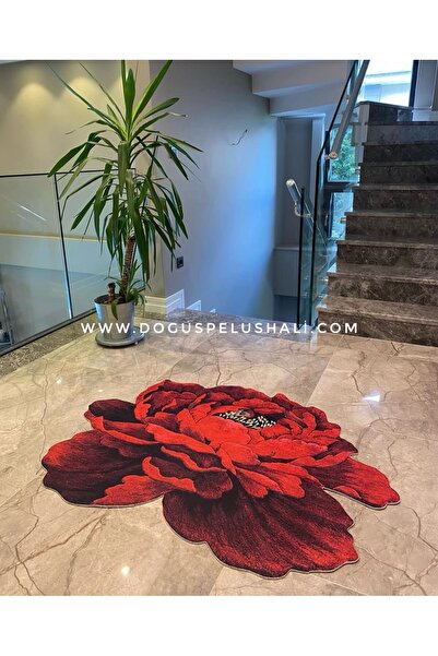 Doğuş Peluş Halı Doğuş Asimetrik Kesim Kırmızı Gül Dijital Baskılı Halı