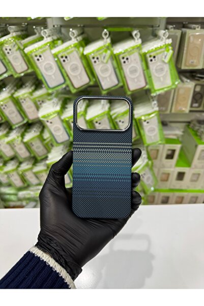 iPhone 17 Pro Max Karbon Desenli MagSafe Uyumlu Şık Kılıf