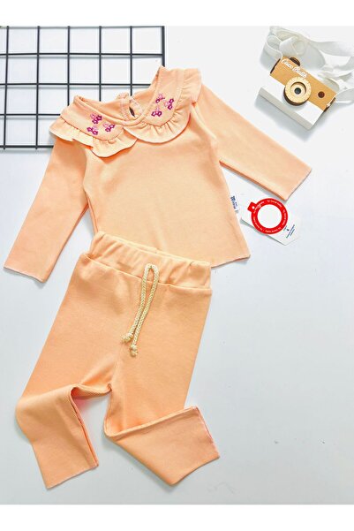 cacobutik طقم ملابس للفتيات الصغيرات بياقة مطرزة وتفاصيل مطرزة وأكمام طويلة ق...