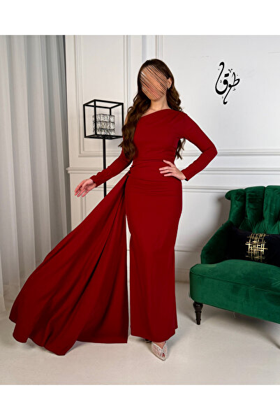 toog فستان سهرة أحمر طويل بتصميم ذيل جانبي ولمسة فاخرة