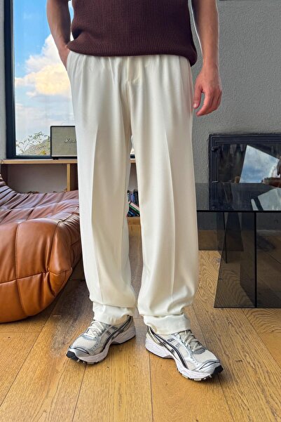 Flaw Wear Double Pleated Fabric Trousers Ecru