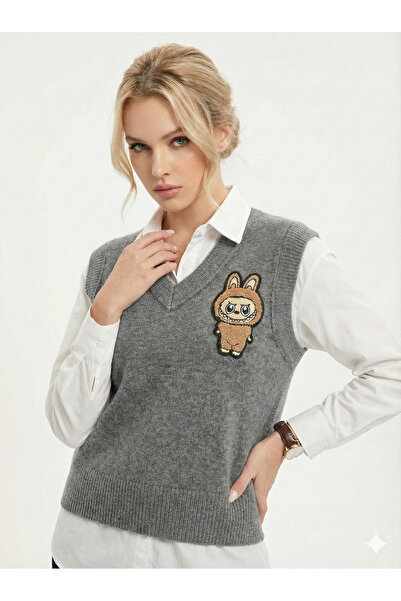 ribana Women's regular cut v-neck embroidered sleeveless sweater 4858