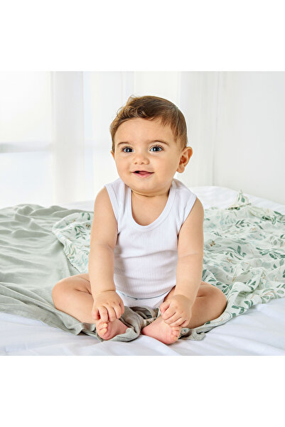 Juniors Textured Sleeveless Bodysuit with Button Closure