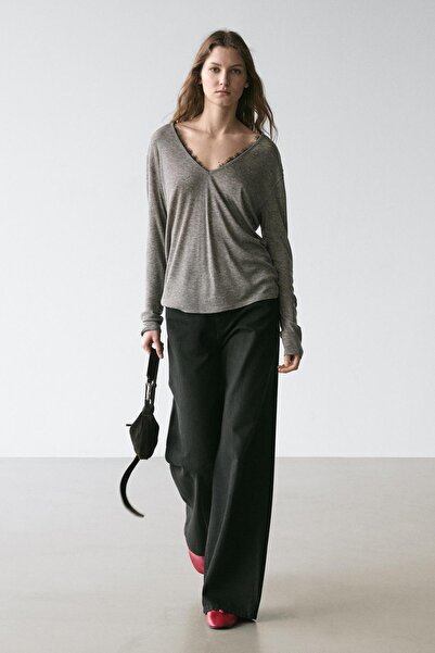 Massimo Dutti V-neck T-shirt with lace detail