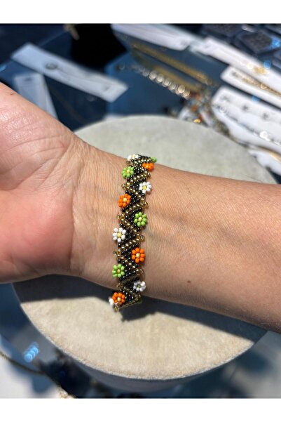 Handmade By HLY Handmade Floral Bracelet