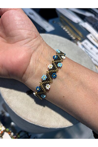 Handmade By HLY Handmade Floral Bracelet