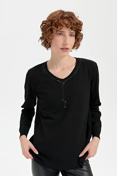 Desen Triko Colier cu decolteu în V, model cu strasuri, fustă elastică, bluză...