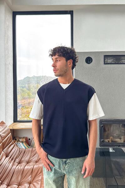 Flaw Wear V-Neck Knitwear Sweater Navy Blue