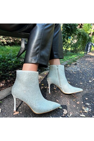 Sofia Store Women's ankle boots with thin heel made of eco-leather Dilara