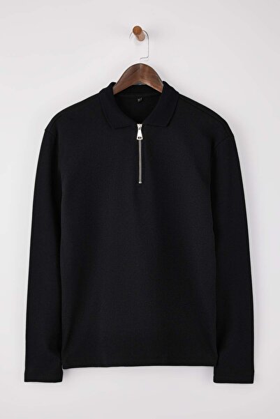 Trendyol Collection Schwarzes, locker sitzendes T-Shirt mit strukturiertem Kr...