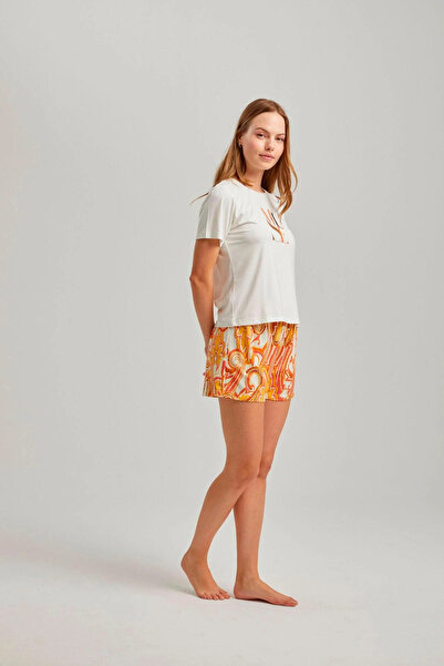 Pamuk & Pamuk Дамски комплект къси панталони от вискоза с екрю щампа и кръгло деколте