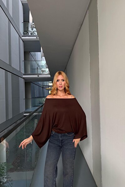 Angel Mia Μπλούζα με λαιμόκοψη και μανίκια με λαβή καγιάκ καφέ