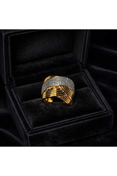 Luxiva خاتم فاخر بتصميم خاص على شكل صليب مع تفاصيل من الذهب والزركون