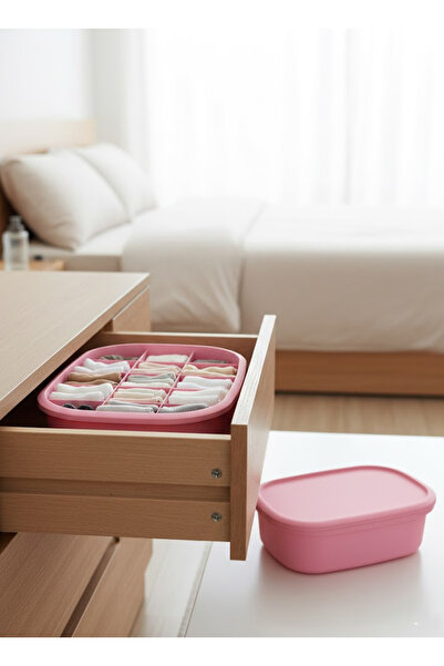 co arma A basket for organizing underwear and socks separately and covered