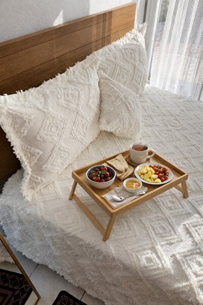 Konyaaltı Çeyizevi Kırık Beyaz Çift Kişilik Kendinden Yoğun Dokulu Yatak Örtü...