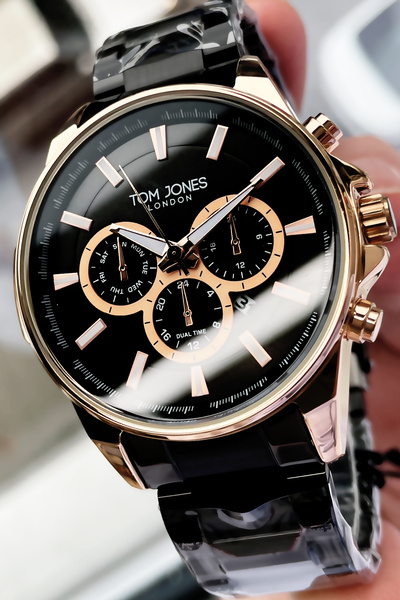 Tom Jones 3 Atm Su Geçirmez Erkek Kol Saati Siyah Renk Çelik Kordon TJE2039C2