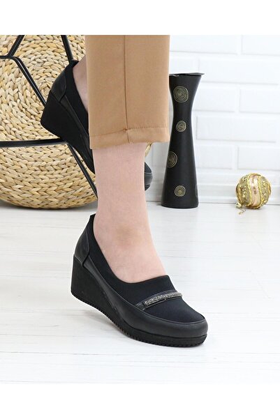 Nesil Shoes Sdf A06 Чорні жіночі туфлі на підборах із стрейч-вставкою