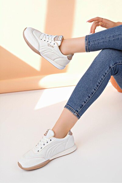 Nesil Shoes حذاء رياضي نسائي من Dvm 5600 باللون الأبيض والبني مصنوع من إسفنج ...