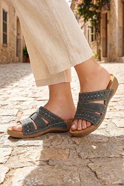 GEZER نعال داخلية صيفية للسيدات من Feichtingen مصنوعة من الجلد الطبيعي ونعل م...