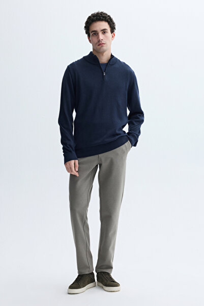 Mudo Straight Fit Elastic Waist Pants