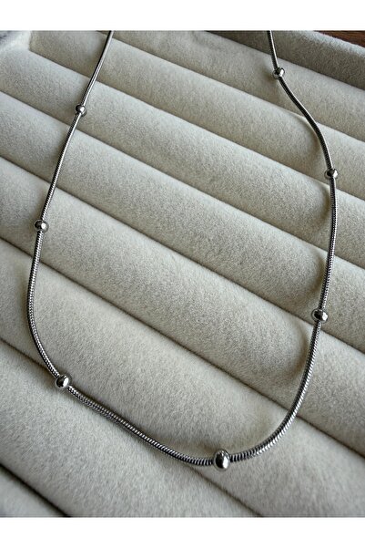 LUSORA ACCESORY إكسسوار لوسورا - قلادة ثعبان فضية اللون من الفولاذ