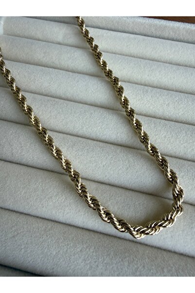 LUSORA ACCESORY "قلادة نسائية بسلسلة ملتوية سميكة باللون الذهبي"