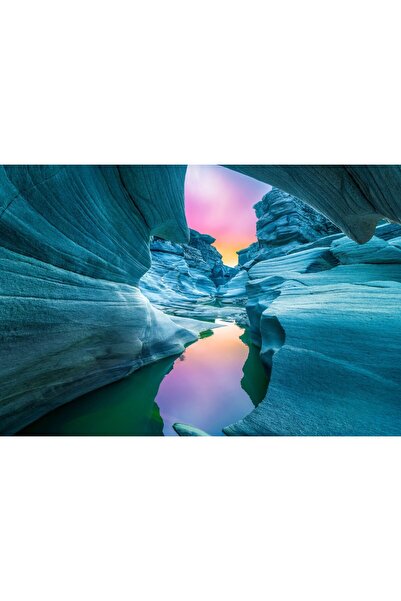 Zumzeria Tablou Canvas Priveliște minunată din interiorul stâncilor albe, 80x...