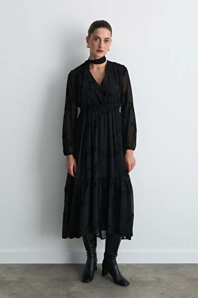 Gusto Embroidered Long Scarf Chiffon Dress - Black