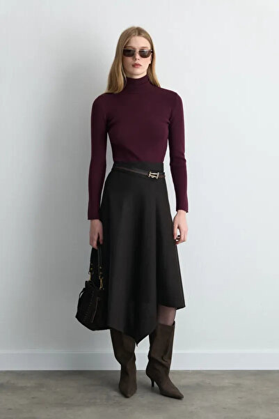 Gusto Fusta asimetrică din lână Anvelop croială - maro