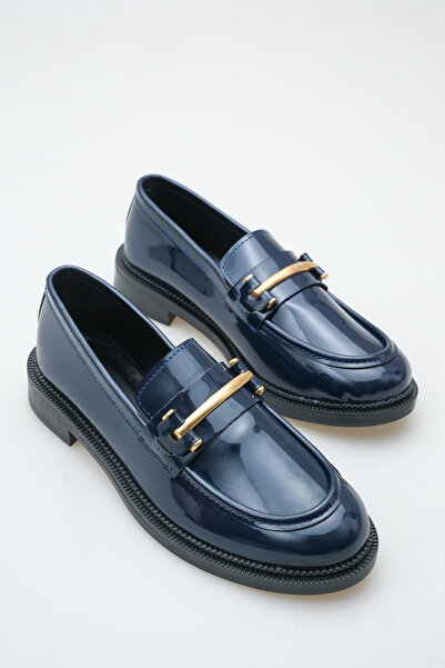 Shoesers Kadın Özel Tasarım Zarif Toka Detaylı Lacivert Rugan Loafer Ayakkabı