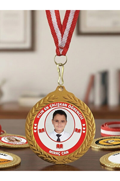Miracix Altın Rengi Kişiye Özel İsim ve Fotoğraf Baskılı Madalya – Özel Tasar...