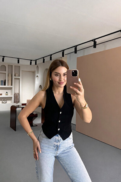 Sezgi Tekin Чорна джинсова жилетка - Деталі поясу