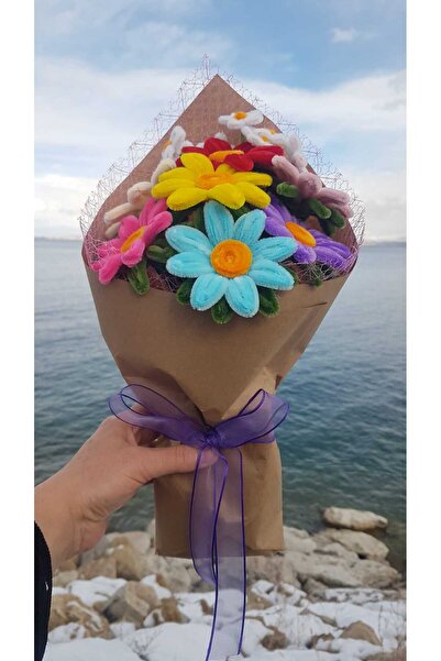 Badem Hediyecilik Çiçek Buketi – El Yapımı Hediyelik Aranjman