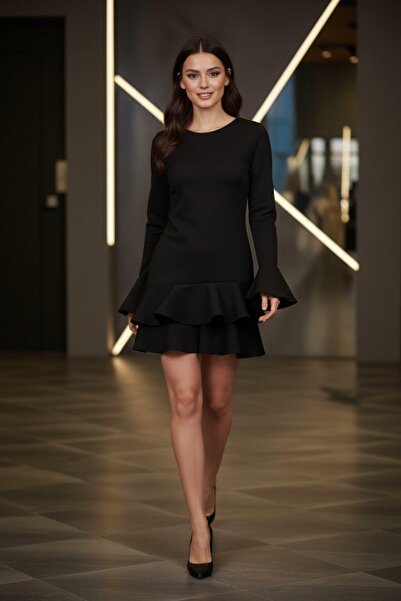 Mossta Μίνι φόρεμα κρεπ με ισπανικό βολάν - Μαύρο