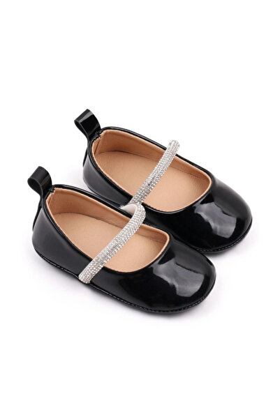 Superbaby Μαύρα παπούτσια από βερνικωμένο δέρμα με λουράκι από στρας