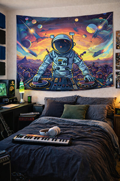 Vendini Space Party Dj Astronaut Wall Cloth - Wall Tapestry