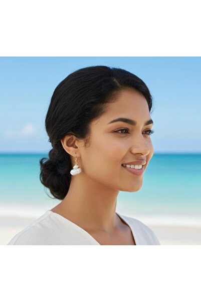 GENERAL Elegant dangling earrings made of high-quality natural shells, handcr...