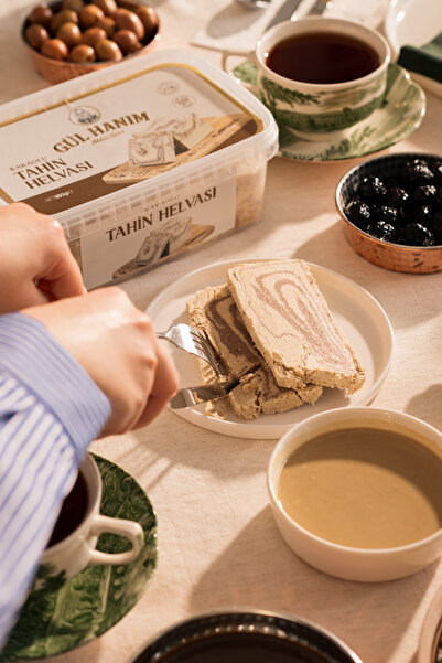 Gülhanım Abla Tahini Halva with Cocoa 960g
