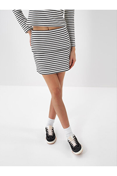 Xint Kadın Siyah Pamuklu Çizgili Etek