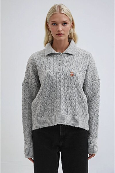 Lijuri Gray Teddy Bear Embroidered Polo Neck Knitted Sweater 1388