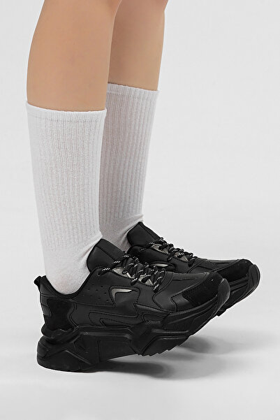 Tonny Black Γυναικεία μαύρα άνετα αθλητικά παπούτσια με ψηλή σόλα με κορδόνια