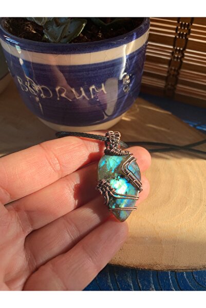 isikaccessories Labradorite Copper (Handcrafted) Necklace