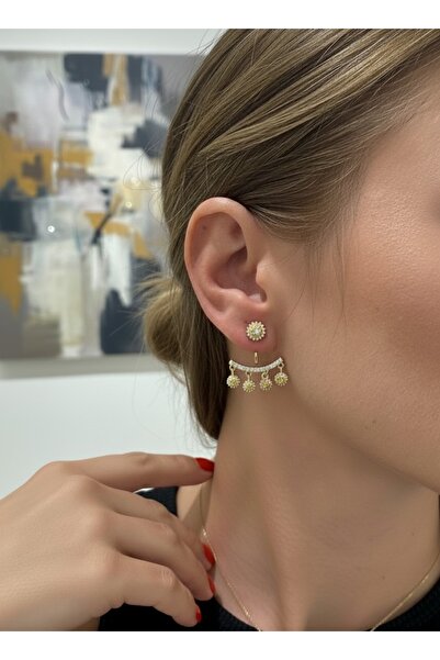 AUREVA أقراط زين ديزاين ذات التفاصيل الذهبية المتدلية