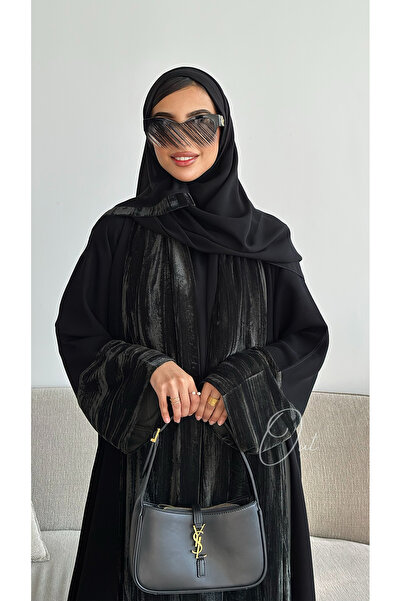 outline عباية شتوية متعددة الأقمشة بتصميم A Line ومخمل زيتي فخم