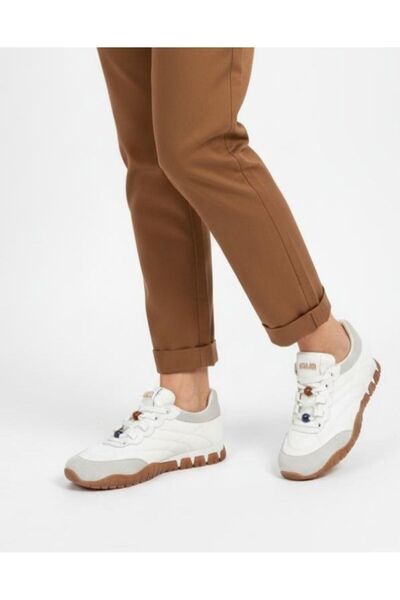 LABRONA Women's Lace-Up Colorful Sole Detailed Sneaker Walking Shoes