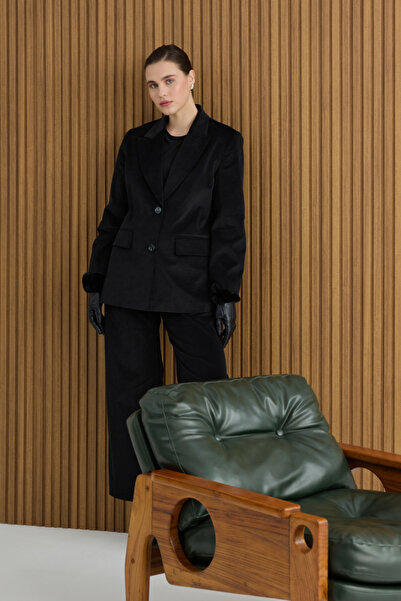 Aker Pantaloni de catifea neagră