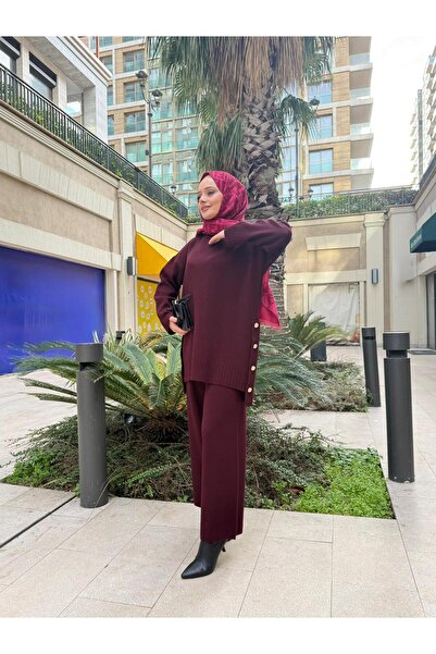 GK Gold Button Detailed Knitwear Set