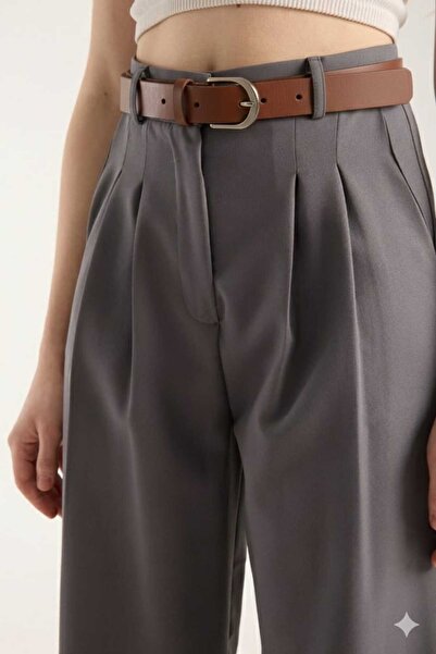 LAVA FASHION These High-Waisted Pants Are Designed for Successful Women.