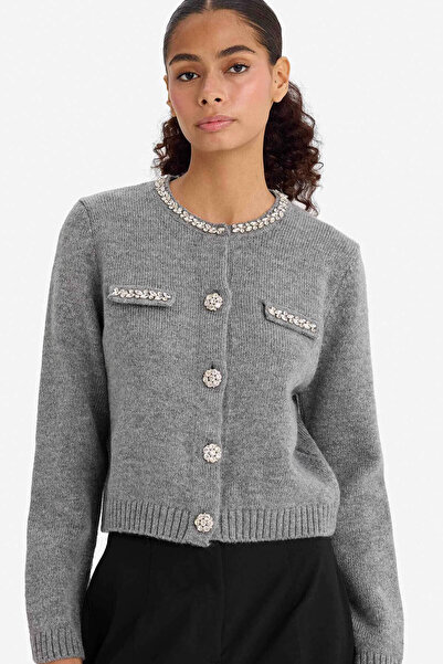 DeFacto Regular Fit vyšívaný pletený kardigan s výstřihem do V F3896AX25WN